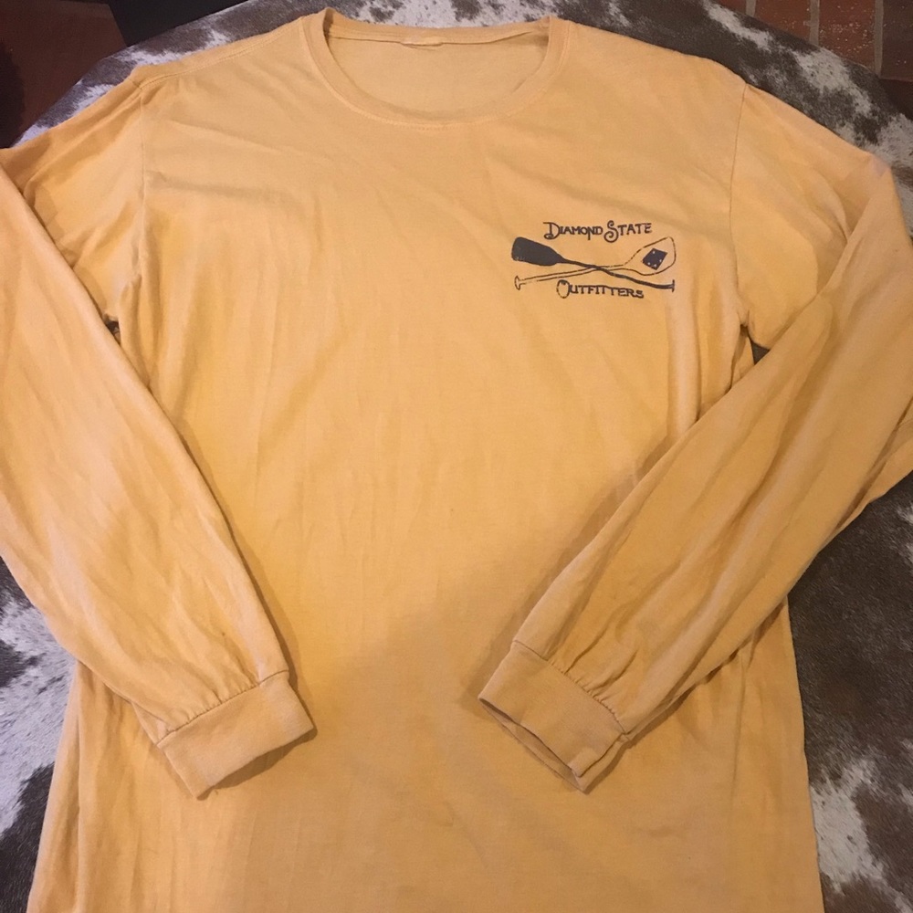 Native Men’s long sleeved shirt size medium